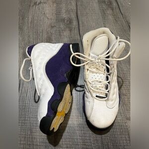 Lakers Jordan 13s size 4y